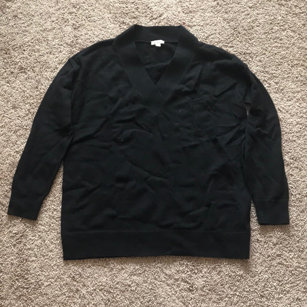 Gap V-neck sweater